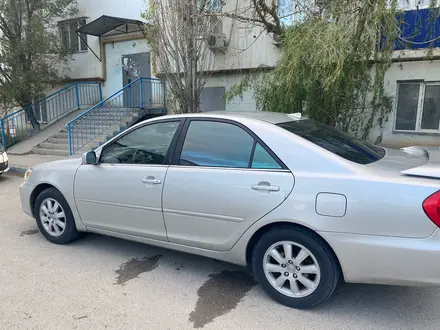 Toyota Camry 2002 года за 3 200 000 тг. в Атырау – фото 3