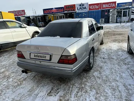 Mercedes-Benz E 320 1994 года за 3 600 000 тг. в Астана – фото 6