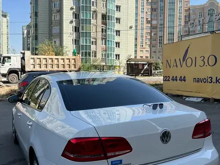 Volkswagen Passat 2014 года за 6 200 000 тг. в Астана – фото 6