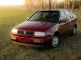 Volkswagen Vento 1992 годаүшін1 750 000 тг. в Караганда – фото 2