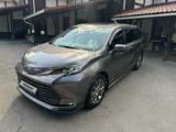 Toyota Sienna 2021 года за 17 000 000 тг. в Алматы