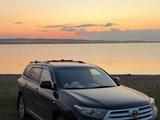 Toyota Highlander 2011 года за 10 500 000 тг. в Астана – фото 3