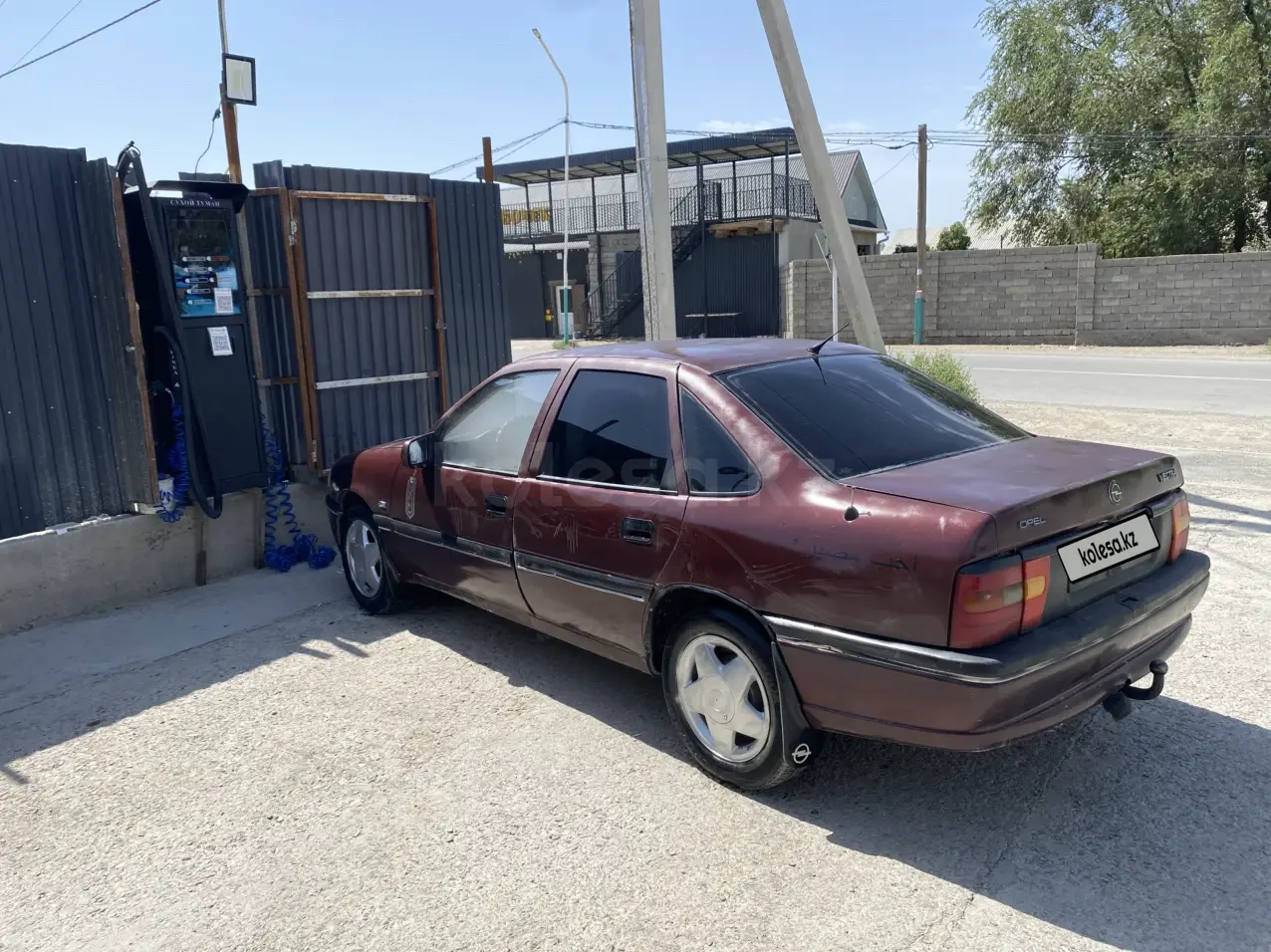 Opel Vectra, 1990