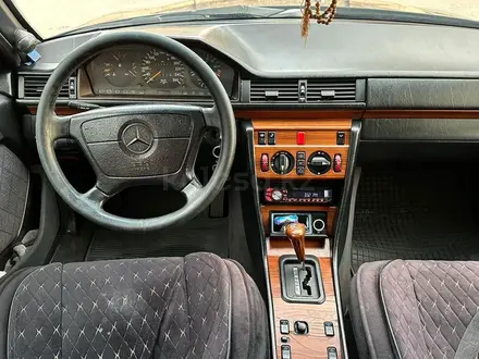 Mercedes-Benz E 280 1994 года за 2 500 000 тг. в Алматы – фото 28