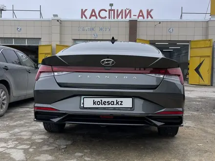 Hyundai Elantra 2022 года за 9 500 000 тг. в Актау – фото 5