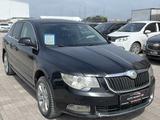 Skoda Superb 2011 года за 3 800 000 тг. в Караганда – фото 2