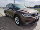 Volkswagen Tiguan 2018 годаfor10 000 000 тг. в Астана