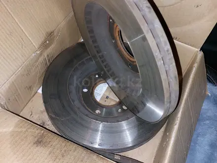 Тормозной диск за 10 000 тг. в Астана