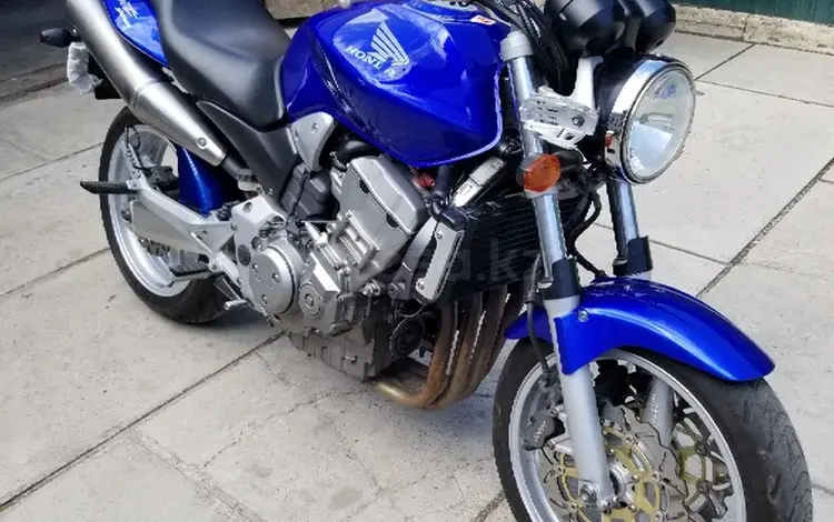 Honda  HORNET 900 2004 года за 2 700 000 тг. в Тараз