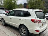 Hyundai Santa Fe 2011 годаүшін5 500 000 тг. в Алматы – фото 4