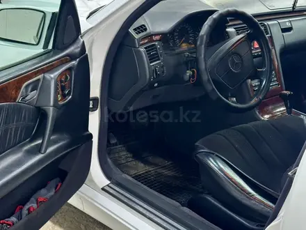 Mercedes-Benz E 320 1998 года за 3 800 000 тг. в Астана – фото 12