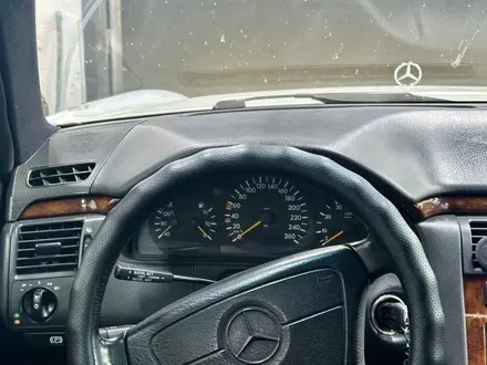 Mercedes-Benz E 320 1998 года за 3 800 000 тг. в Астана – фото 14
