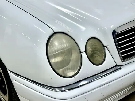 Mercedes-Benz E 320 1998 года за 3 800 000 тг. в Астана – фото 3