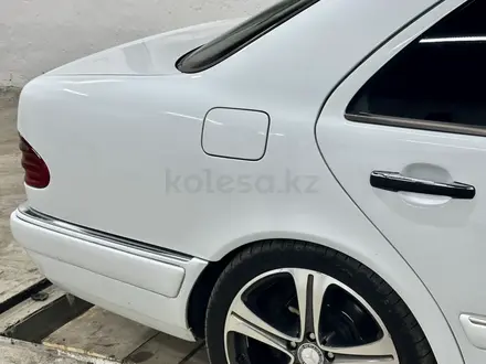 Mercedes-Benz E 320 1998 года за 3 800 000 тг. в Астана – фото 8