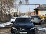 Toyota Camry 2022 года за 16 900 000 тг. в Алматы