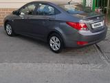 Hyundai Accent 2015 годаfor6 600 000 тг. в Шымкент – фото 3