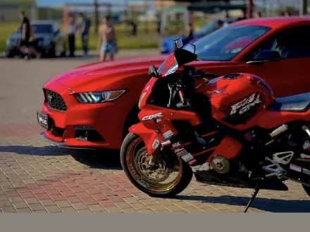 Honda  CBR 600F 2001 года за 3 000 000 тг. в Караганда