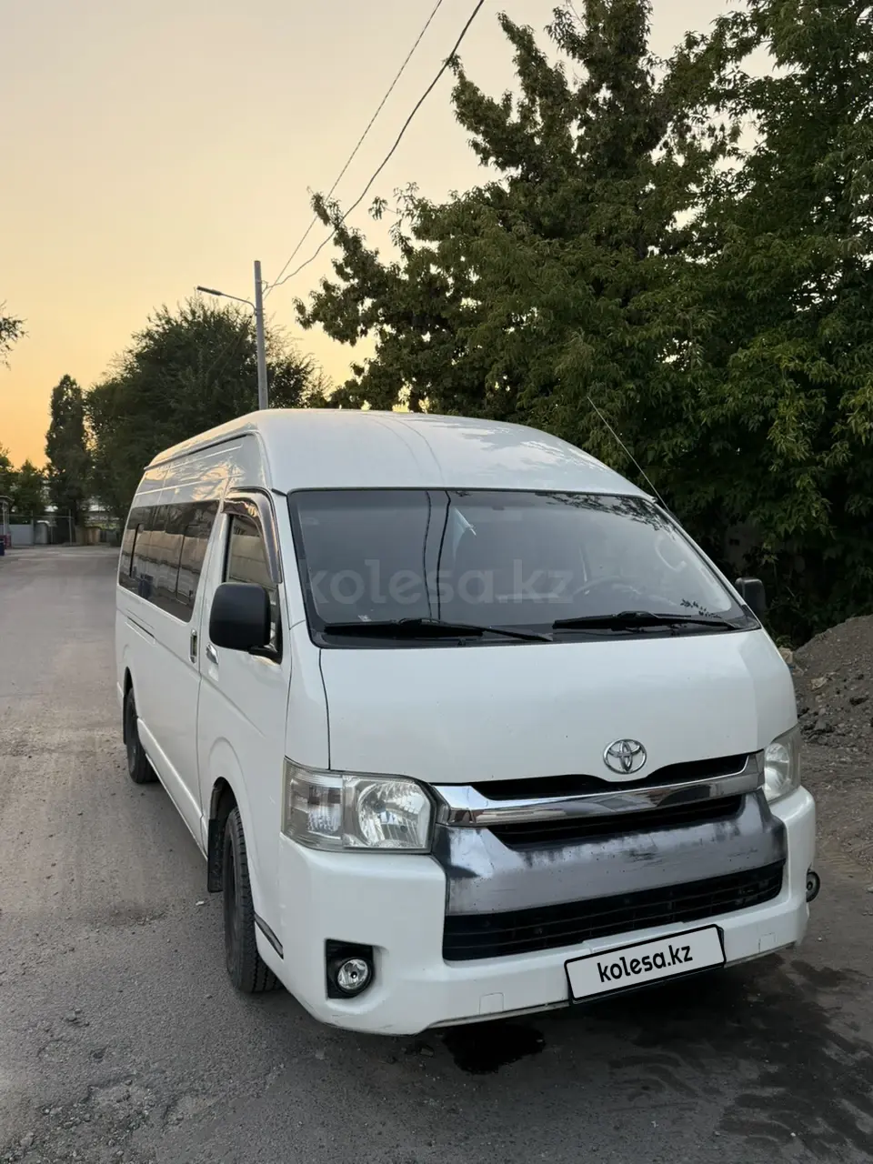 Toyota HiAce, 2014