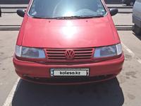 Volkswagen Sharan 1996 годаүшін1 500 000 тг. в Алматы