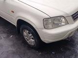 Honda CR-V 1997 годаүшін3 200 000 тг. в Семей