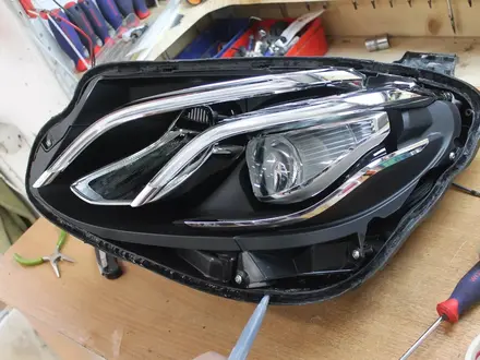 Стекла Фары Mercedes Benz W213 за 25 000 тг. в Астана – фото 4