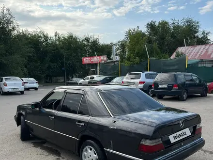 Mercedes-Benz E 230 1991 года за 1 000 000 тг. в Алматы – фото 6