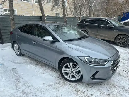 Hyundai Elantra 2016 года за 6 600 000 тг. в Астана