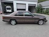 Mercedes-Benz E 280 1993 года за 1 400 000 тг. в Алматы – фото 3