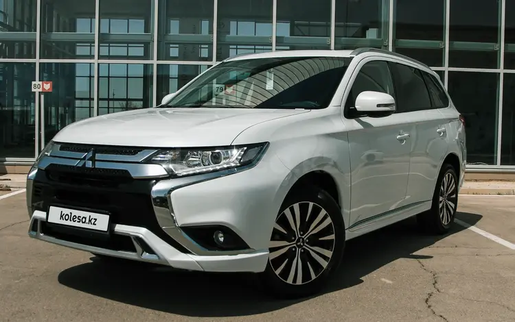 Mitsubishi Outlander 2022 годаүшін13 290 000 тг. в Актау