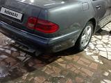 Mercedes-Benz E 230 1996 года за 2 700 000 тг. в Тобыл – фото 3