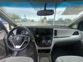 Toyota Sienna 2015 года за 7 300 000 тг. в Актобе – фото 10