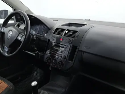 Volkswagen Polo 2010 года за 1 990 000 тг. в Астана – фото 15