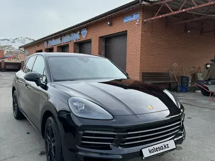 Porsche Cayenne 2019 года за 34 900 000 тг. в Усть-Каменогорск – фото 2