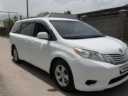 Toyota Sienna 2015 года за 13 000 000 тг. в Алматы – фото 2
