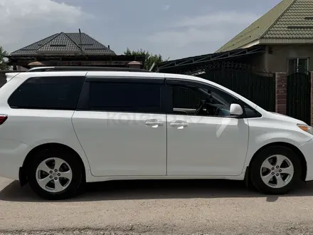 Toyota Sienna 2015 года за 13 000 000 тг. в Алматы – фото 3