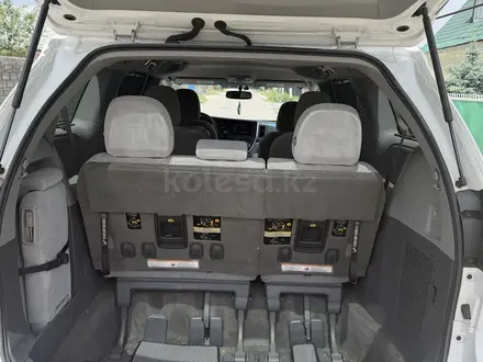 Toyota Sienna 2015 года за 13 000 000 тг. в Алматы – фото 9