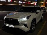 Toyota Highlander 2020 года за 25 500 000 тг. в Атырау – фото 2