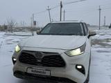 Toyota Highlander 2020 года за 25 500 000 тг. в Атырау