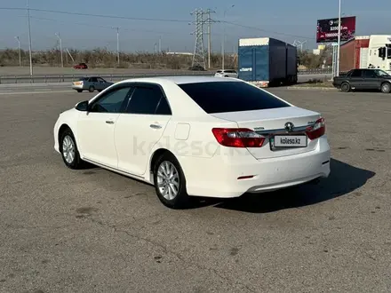 Toyota Camry 2013 года за 10 000 000 тг. в Маканчи – фото 5