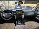 Toyota Land Cruiser 2011 года за 23 000 000 тг. в Актобе – фото 2