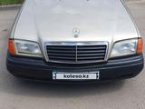 Mercedes-Benz C 180 1995 годаүшін1 550 000 тг. в Щучинск – фото 2