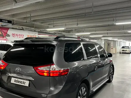 Toyota Sienna 2017 года за 17 500 000 тг. в Алматы – фото 2