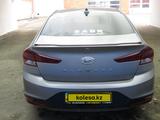Hyundai Elantra 2020 года за 7 263 333 тг. в Актобе – фото 5