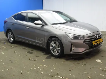 Hyundai Elantra 2020 года за 7 263 333 тг. в Актобе – фото 3