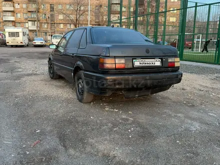 Volkswagen Passat 1992 года за 850 000 тг. в Караганда – фото 2