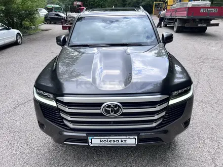 Toyota Land Cruiser 2024 года за 60 600 000 тг. в Алматы – фото 7