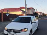 Volkswagen Polo 2015 года за 3 800 000 тг. в Атырау – фото 3