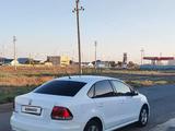 Volkswagen Polo 2015 года за 3 800 000 тг. в Атырау – фото 5
