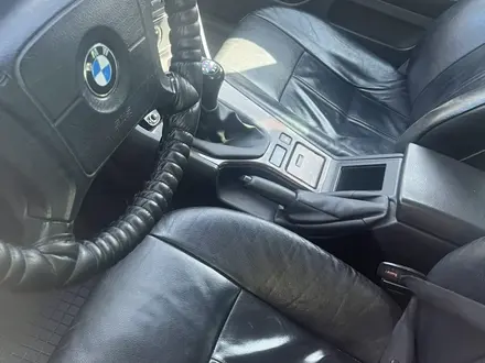 BMW 520 2000 года за 3 300 000 тг. в Семей – фото 5