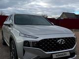 Hyundai Santa Fe 2023 годаүшін17 000 000 тг. в Караганда – фото 3